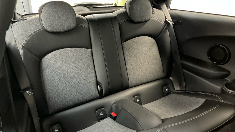 MINI Hatchback 135kW Cooper S Level 2 33kWh 3dr Auto Electric Hatchback